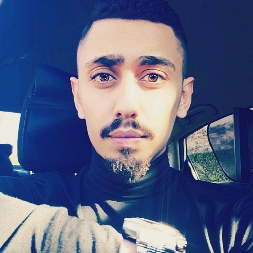 Meet your Posher, Ahmed